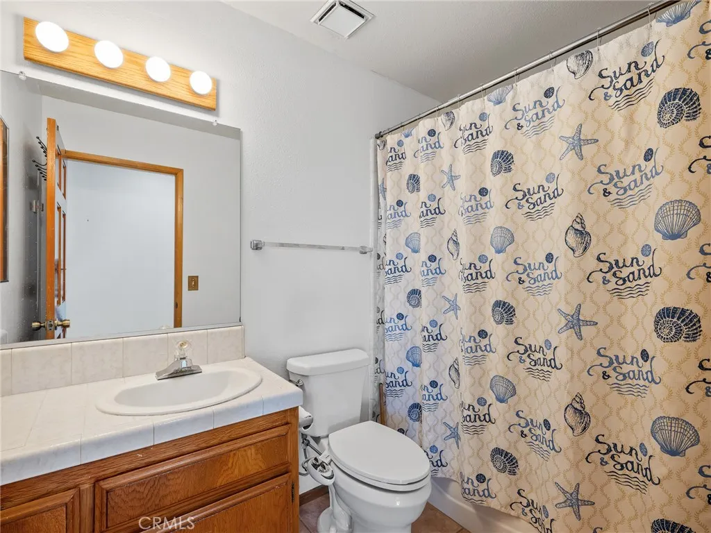 10660 Ranchero, Oak Hills, California 92344 home-pic-29